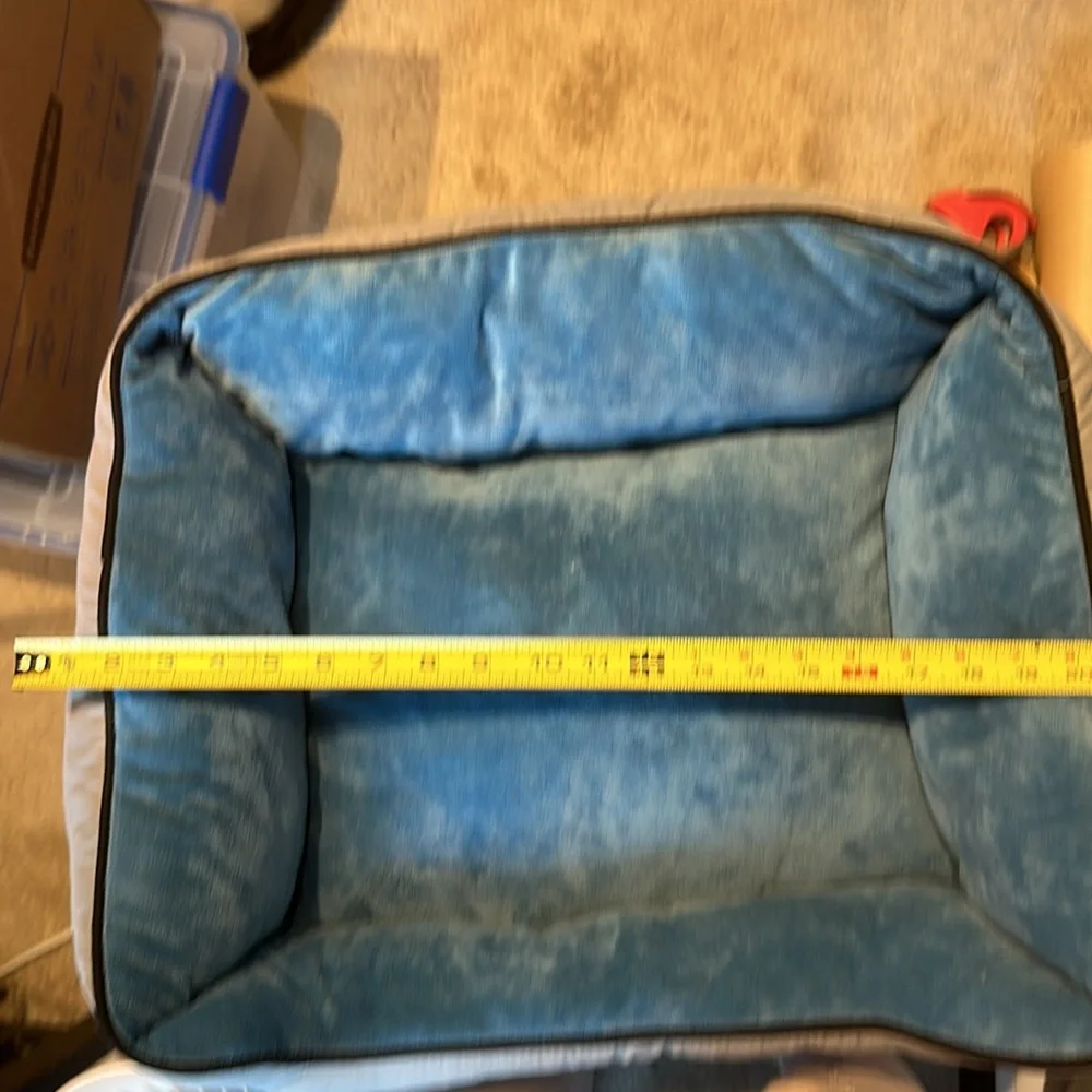 Self Warming two-tone lounge sleeper Cat small dog bed (blue and grey)